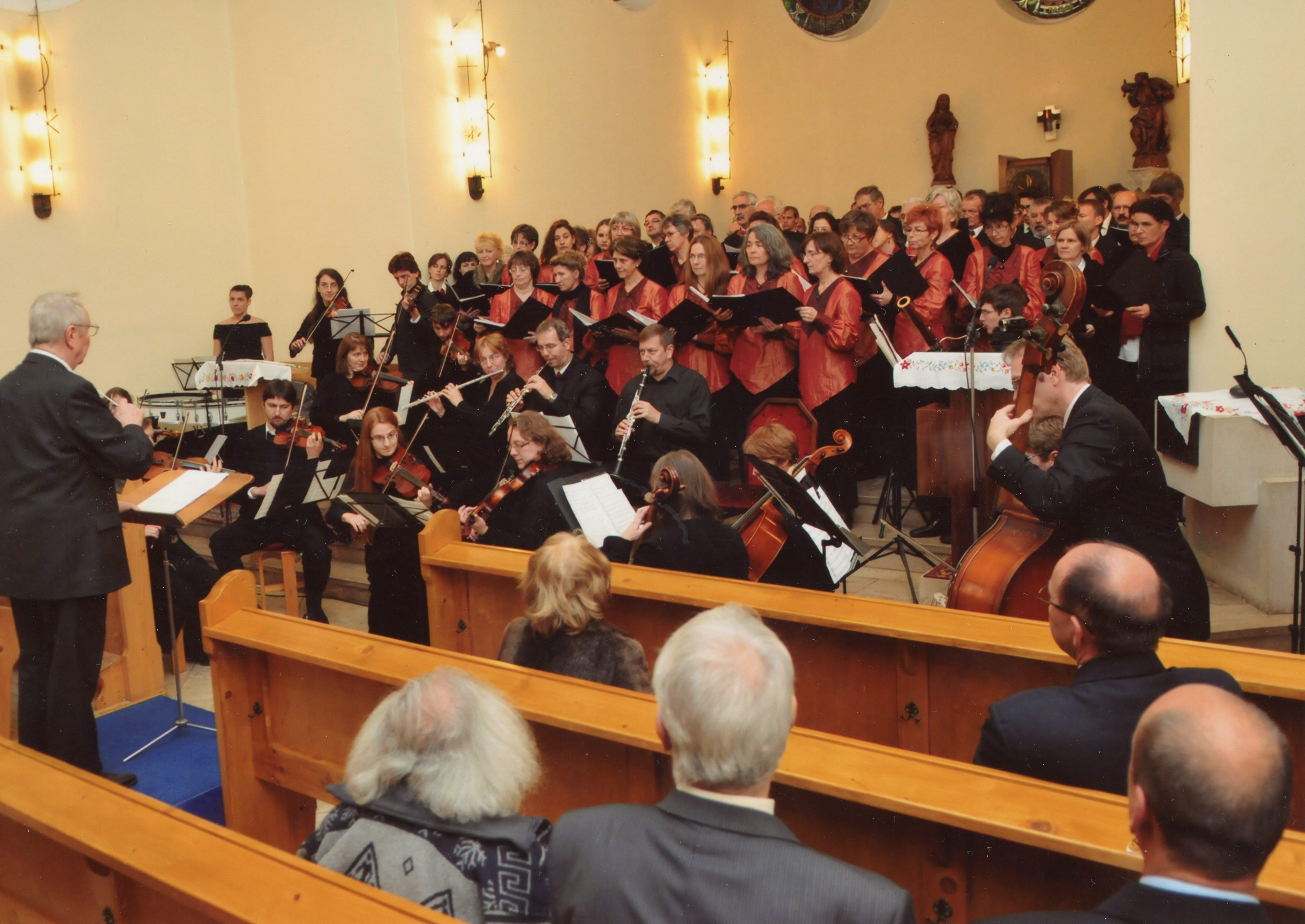 2013. A résztvevő kórusok összkara énekel
