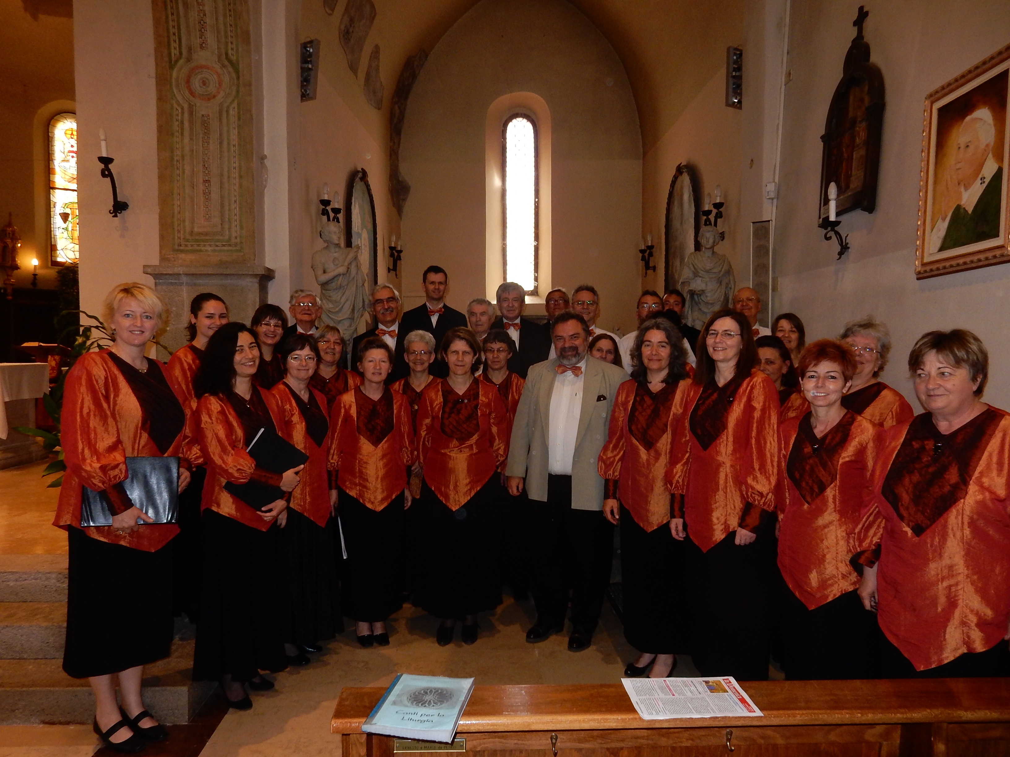 2014. június: A 700 éves Muggia-i székesegyházban is énekeltünk